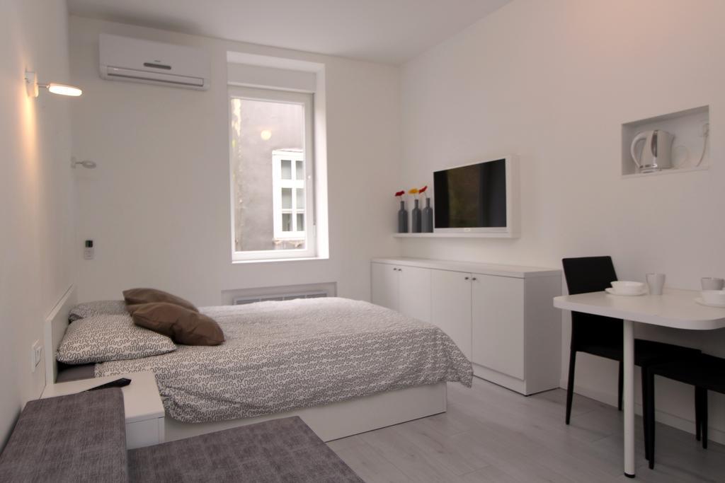 Apartments Simple Teslina Zagreb Buitenkant foto